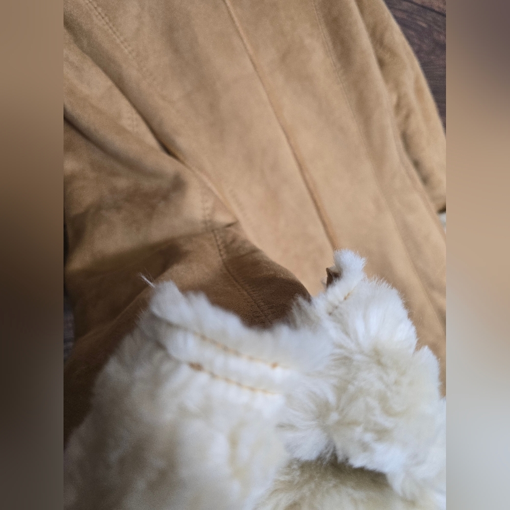 Super Soft Mossimo Supply Co. Tan Penny Lane with Cream Lining Faux Fur Coat M - Picture 3 of 9